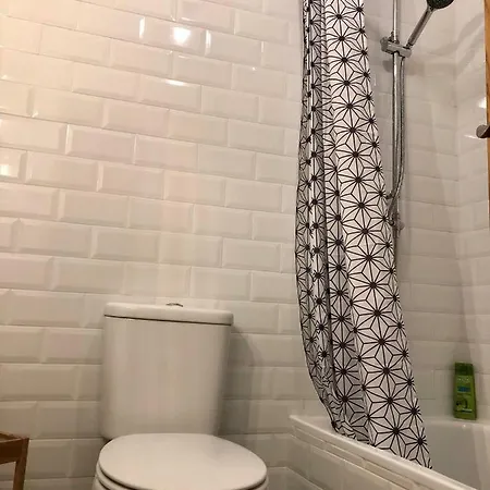 Tiles بيت ضيافة