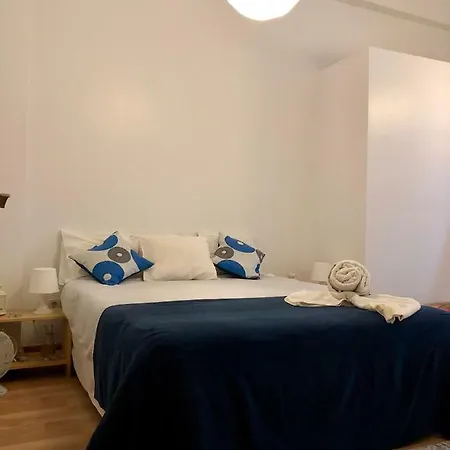 Tiles بيت ضيافة